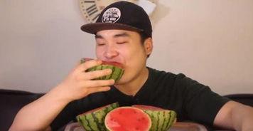 韩国老头直播吃瓜,揭秘网红美食背后的故事